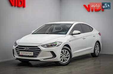 Седан Hyundai Elantra 2017 в Києві