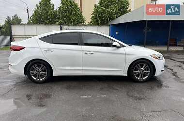 Седан Hyundai Elantra 2017 в 
