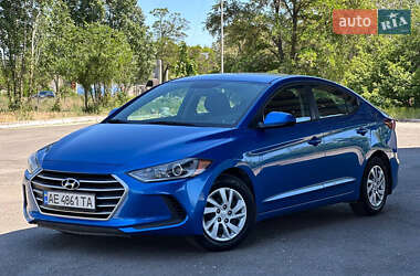 Седан Hyundai Elantra 2017 в Дніпрі
