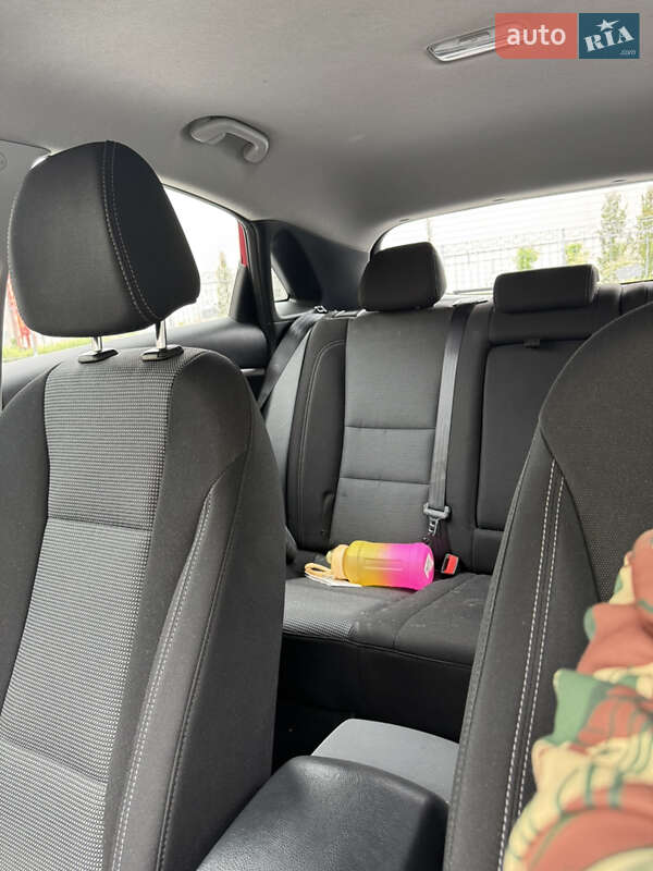 Хэтчбек Hyundai Elantra 2013 в Виннице