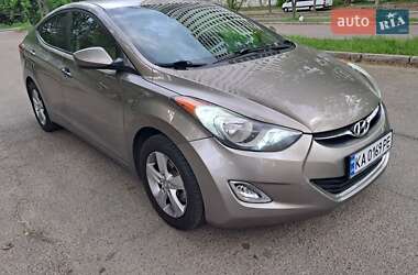 Hyundai Elantra 2013