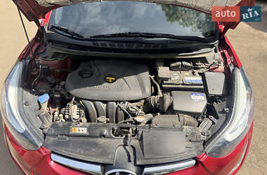Седан Hyundai Elantra 2014 в 