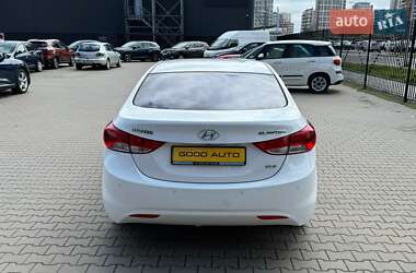 Седан Hyundai Elantra 2012 в 