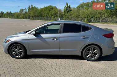 Седан Hyundai Elantra 2016 в 
