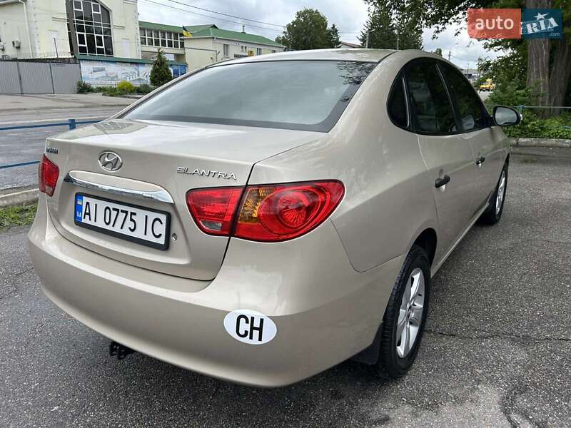 Седан Hyundai Elantra 2010 в Білій Церкві