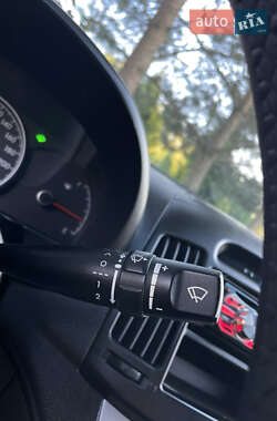 Седан Hyundai Elantra 2011 в 