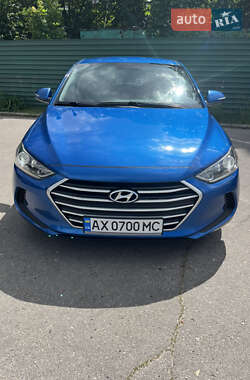 Седан Hyundai Elantra 2016 в 