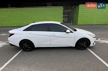Седан Hyundai Elantra 2020 в 