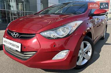 Седан Hyundai Elantra 2012 в Києві