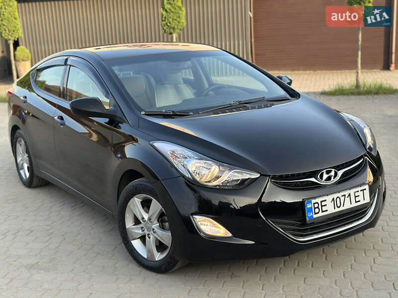 Седан Hyundai Elantra 2013 в 