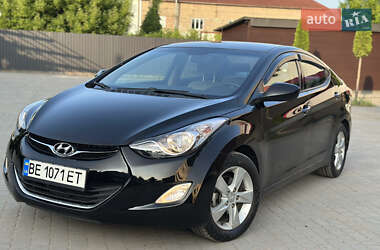 Седан Hyundai Elantra 2013 в 