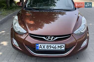Hyundai Elantra 2013