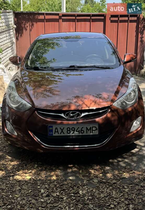 Седан Hyundai Elantra 2013 в Харькове