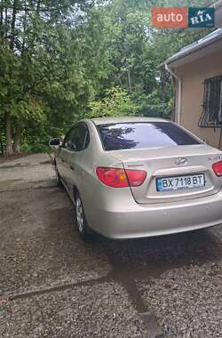 Седан Hyundai Elantra 2008 в Хмельницком