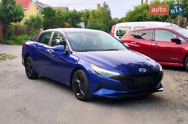 Седан Hyundai Elantra 2021 в Новых Санжарах