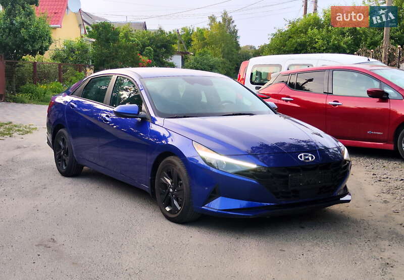 Седан Hyundai Elantra 2021 в 