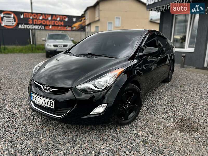 Hyundai Elantra 2013