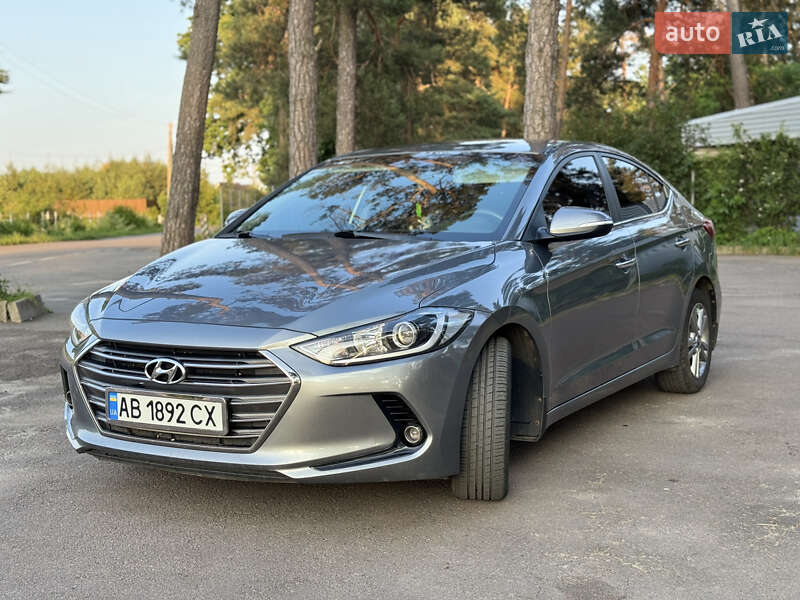 Седан Hyundai Elantra 2018 в Бершаді