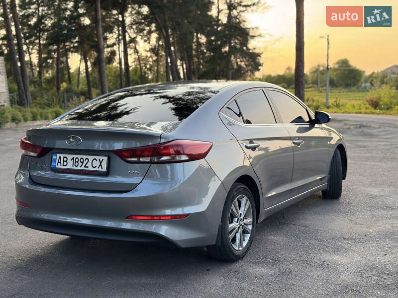 Седан Hyundai Elantra 2018 в Бершаді