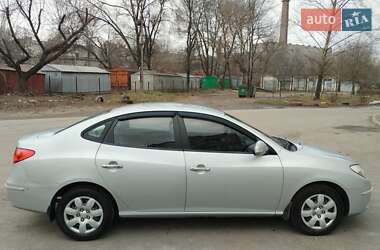 Седан Hyundai Elantra 2011 в Днепре