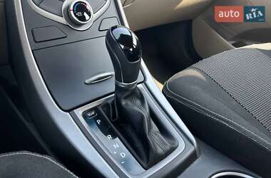 Седан Hyundai Elantra 2014 в 