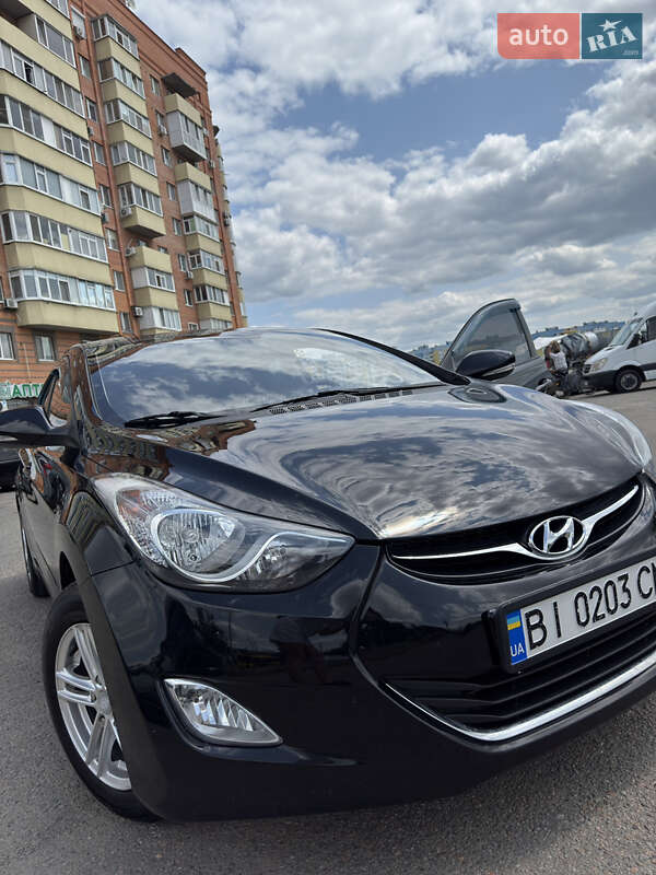 Седан Hyundai Elantra 2013 в Полтаве