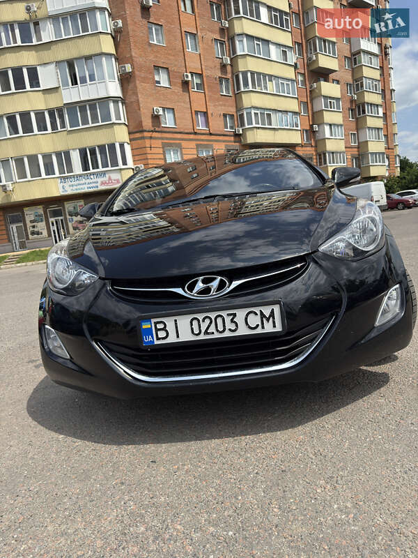 Седан Hyundai Elantra 2013 в Полтаве