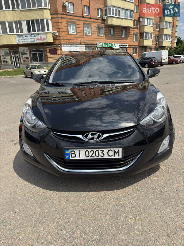 Седан Hyundai Elantra 2013 в Полтаве