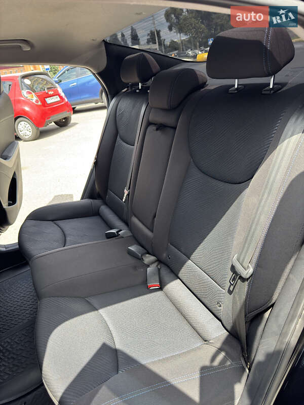 Седан Hyundai Elantra 2013 в Полтаве