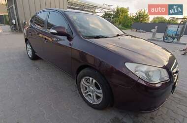 Седан Hyundai Elantra 2010 в 