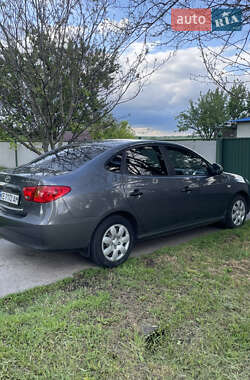Седан Hyundai Elantra 2008 в Павлограді