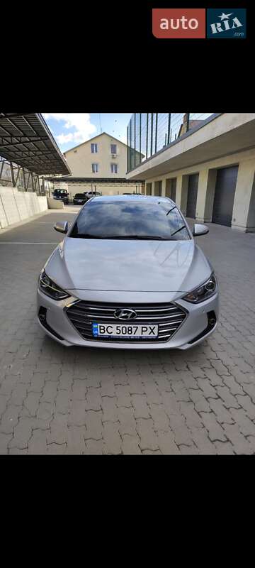 Hyundai Elantra 2017