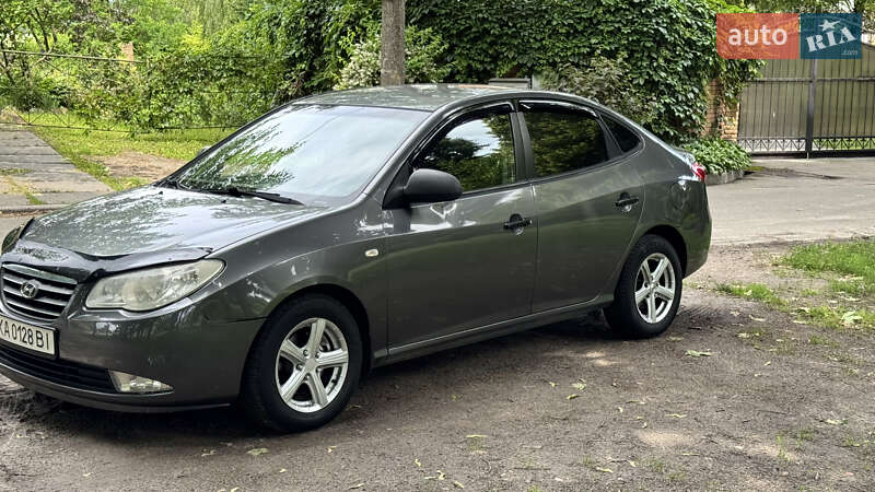 Седан Hyundai Elantra 2007 в Киеве