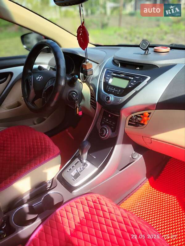Седан Hyundai Elantra 2012 в Харкові