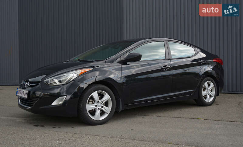 Седан Hyundai Elantra 2012 в 