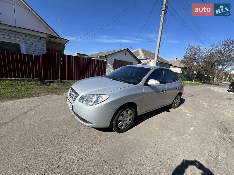 Седан Hyundai Elantra 2010 в Черкассах