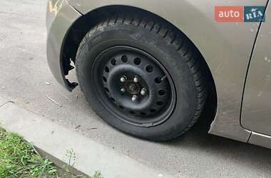 Седан Hyundai Elantra 2011 в 
