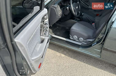 Седан Hyundai Elantra 2011 в 