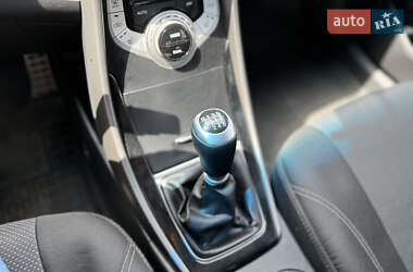 Седан Hyundai Elantra 2012 в 