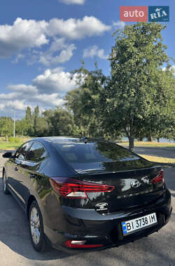 Седан Hyundai Elantra 2019 в Кременчуге