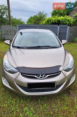Hyundai Elantra 2013