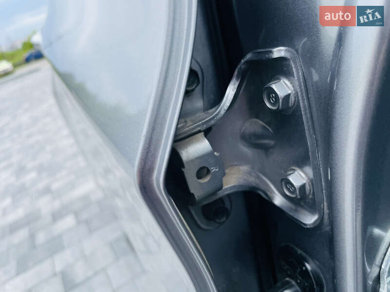 Седан Hyundai Elantra 2011 в Виннице