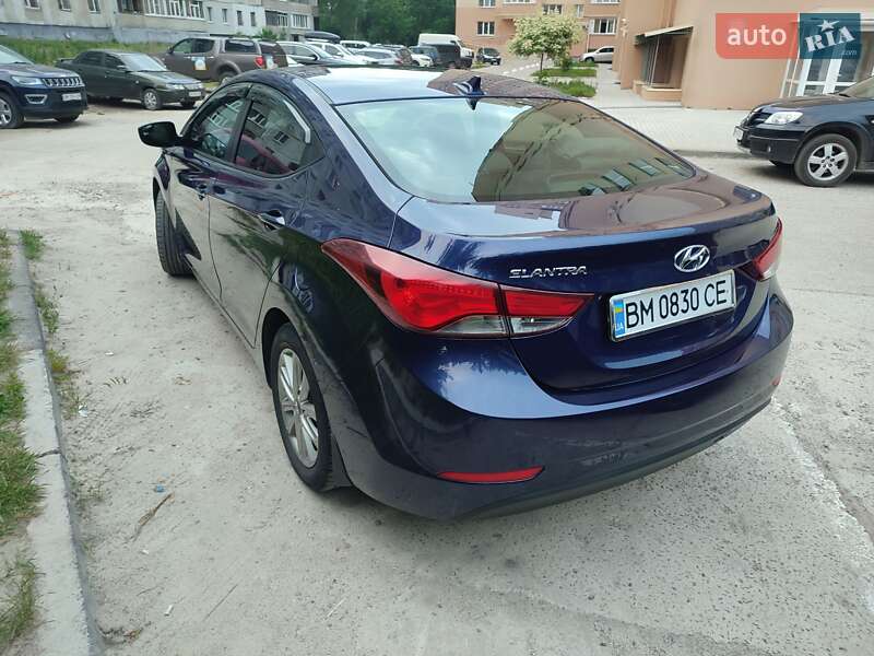 Седан Hyundai Elantra 2014 в Сумах