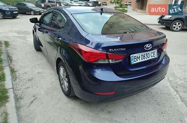 Седан Hyundai Elantra 2014 в 