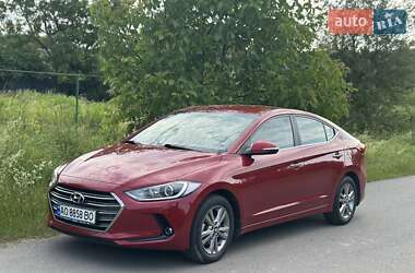 Седан Hyundai Elantra 2018 в Ужгороді