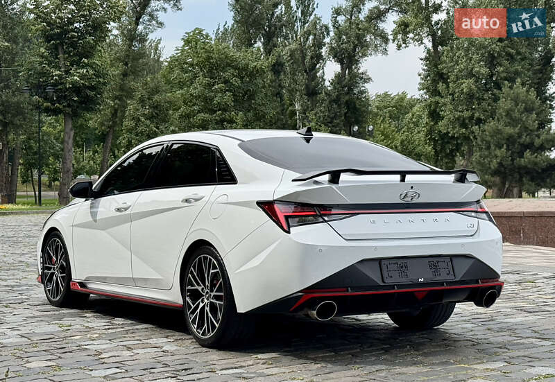 Седан Hyundai Elantra 2023 в Киеве