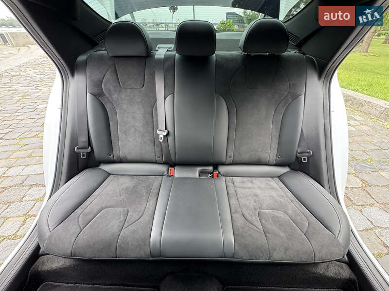 Седан Hyundai Elantra 2023 в Киеве