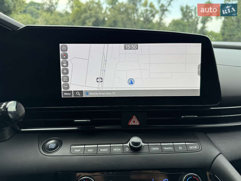 Седан Hyundai Elantra 2023 в Киеве