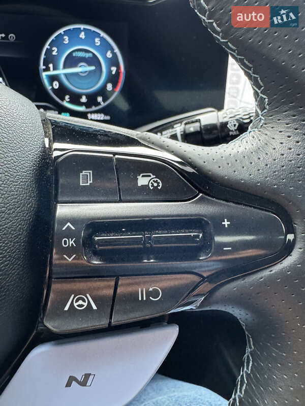 Седан Hyundai Elantra 2023 в Киеве