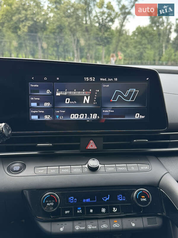 Седан Hyundai Elantra 2023 в Киеве